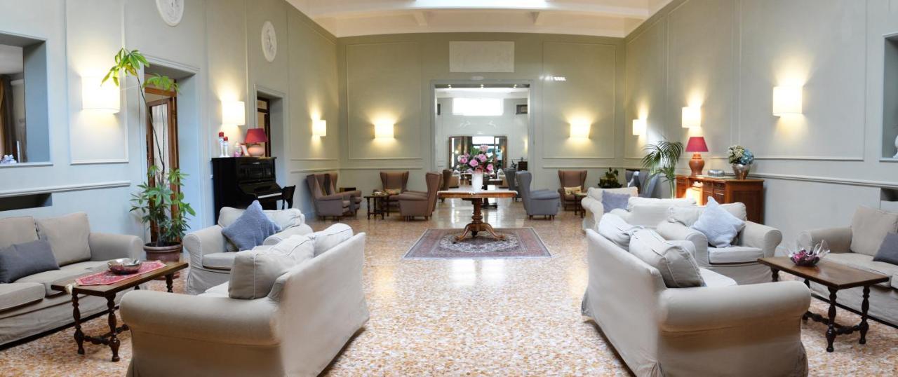 Hotel Touring Wellness & Beauty Fiuggi Esterno foto