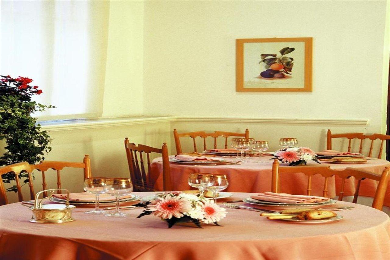 Hotel Touring Wellness & Beauty Fiuggi Esterno foto