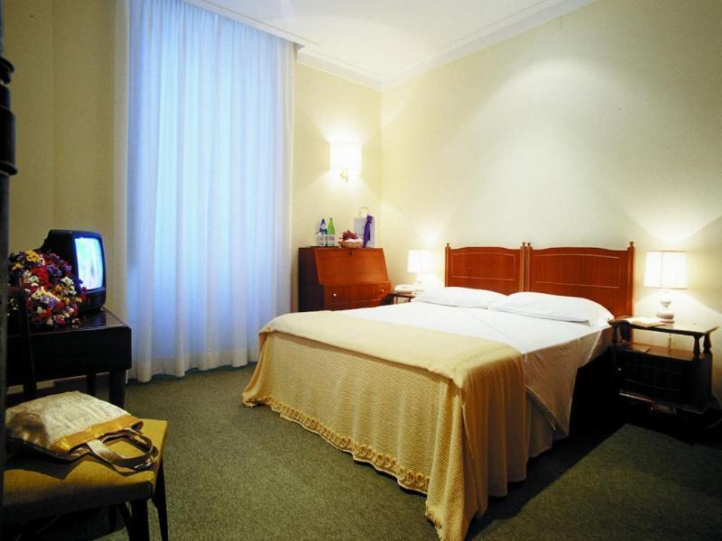 Hotel Touring Wellness & Beauty Fiuggi Esterno foto