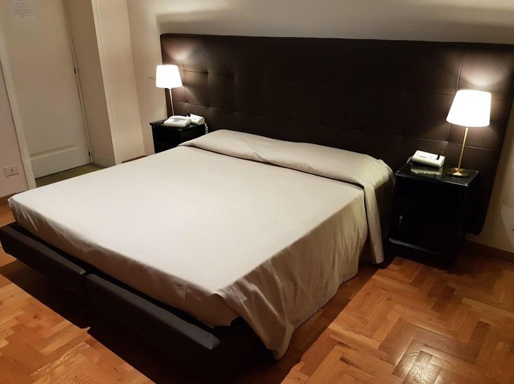 Hotel Touring Wellness & Beauty Fiuggi Esterno foto